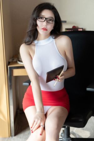动漫被脱脱内内打扑克app