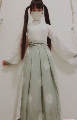精子从高跟鞋里溢出来
