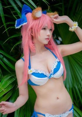《美丽小蜜桃》
